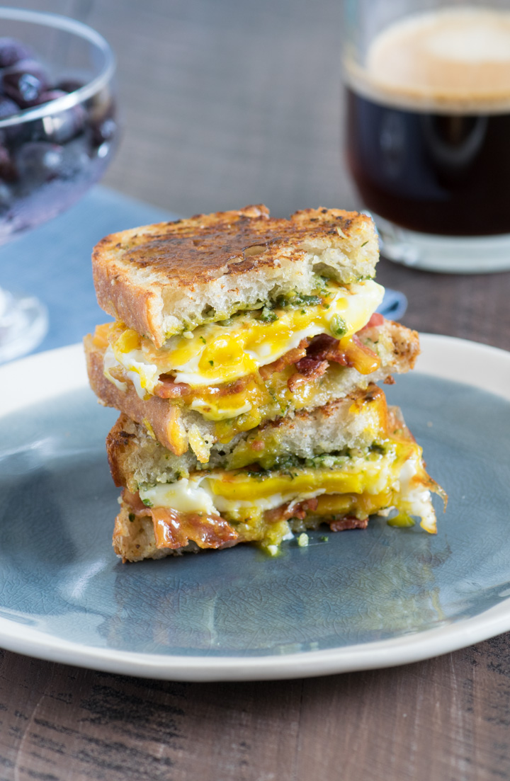 Toasted Pesto Egg Breakfast Sandwiches