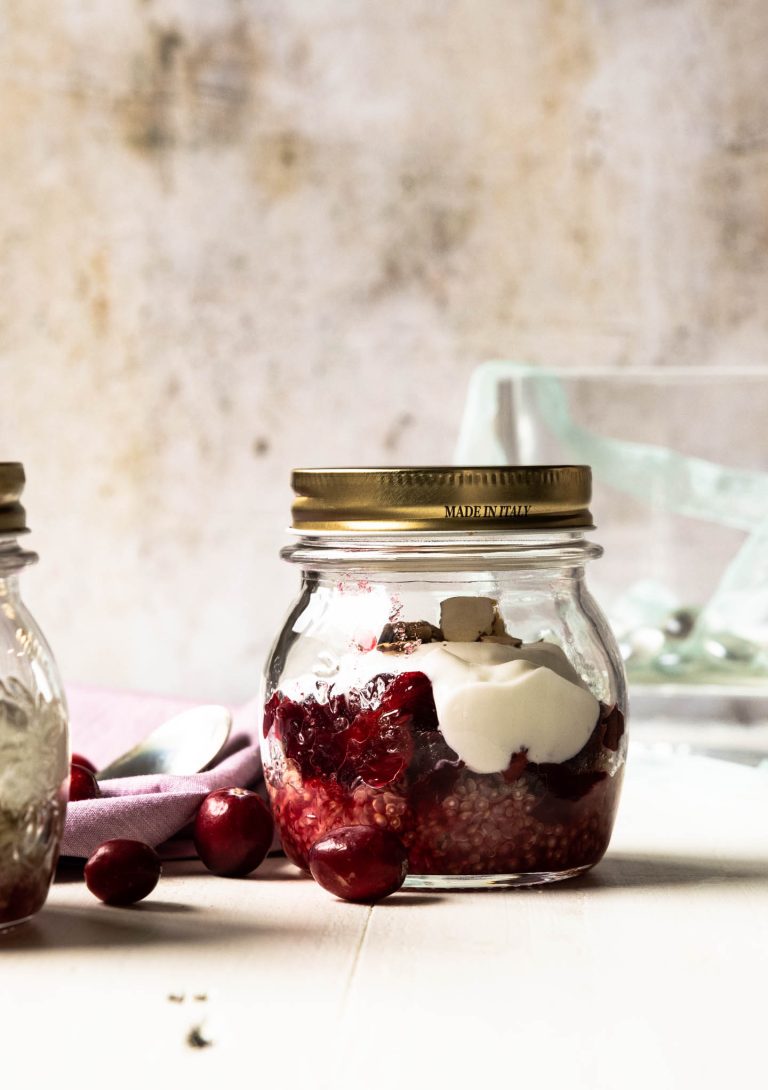 Quinoa Cranberry Breakfast Jar Parfait